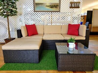 5 piece outdoor sectional with glass table