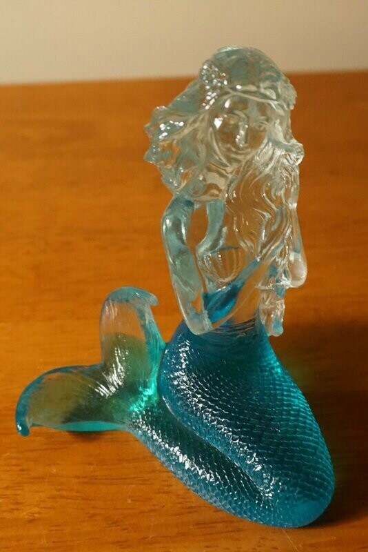 Crystal Clear Acrylic Teal Mermaid Tail Figurine Nautical Beach Home Decor NEW