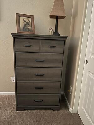 Enhance Your Space with the Gray Maple 5-Drawer Dresser - Modern Design and Antique Handles for Stylish Storage