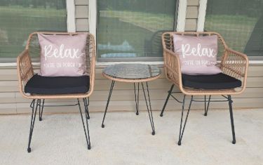 Natural Comfort Retreat: 5-Piece Wicker Conversation Set w/ Ottomans &amp; Side Table | Porch &amp; Balcony Ready