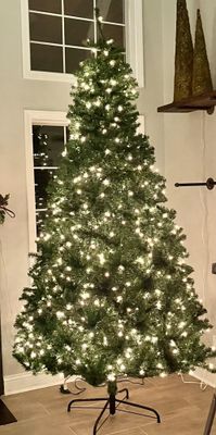 6ft Pre-Lit Spruce Hinged Artificial Christmas Tree w/ 250 Incandescent Lights, Foldable Stand / Originally $248 / Inc Free 2-3 day shipping!! 6ft Pre-Lit Spruce Hinged Artificial Christmas Tree w/ 250 Incandescent Lights, Foldable Stand / Originally $248 / Inc Free 2-3 day shipping!!