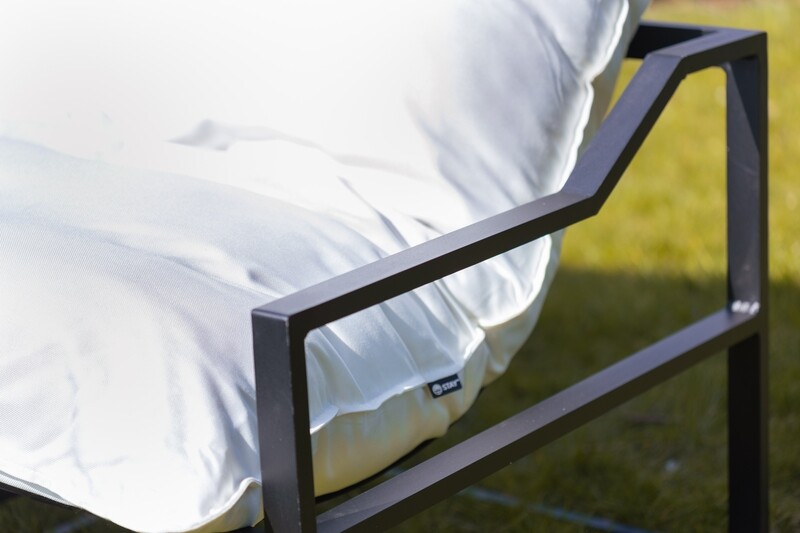 FRAMED - SINGLE SOFA