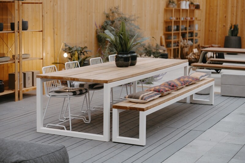 TUINBANK IN PADOEK - WIT FRAME