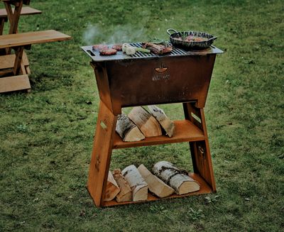 WHITE FIRE - VOET URBAN BBQ
