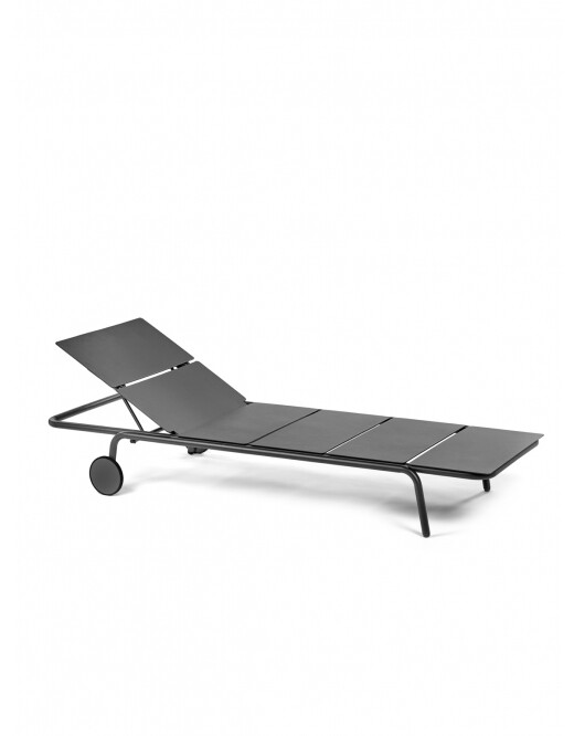 SUNLOUNGER - AUGUST BY VINCENT VAN DUYSEN SUNLOUNGER - AUGUST BY VINCENT VAN DUYSEN