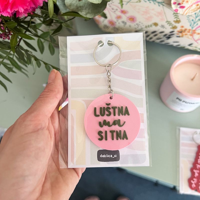 Obesek ‘Luštna ma sitna’