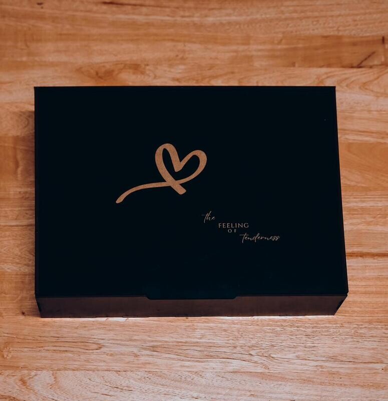 Flove’s Signature Box