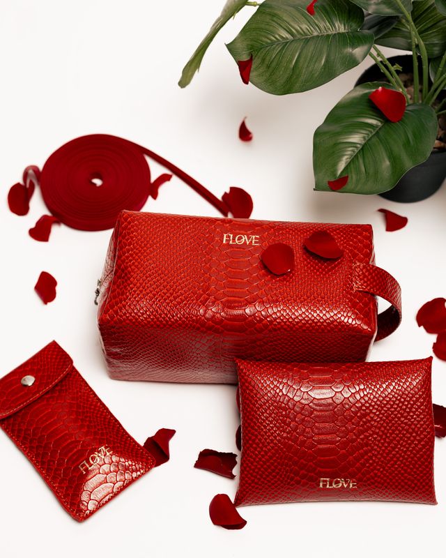 The Scarlet Rouge Set