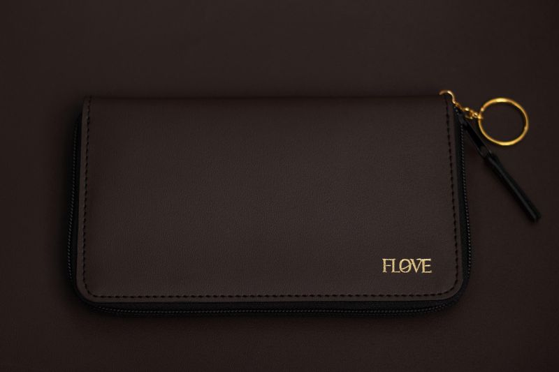 Maxi Bi-fold Wallet (Dark brown)