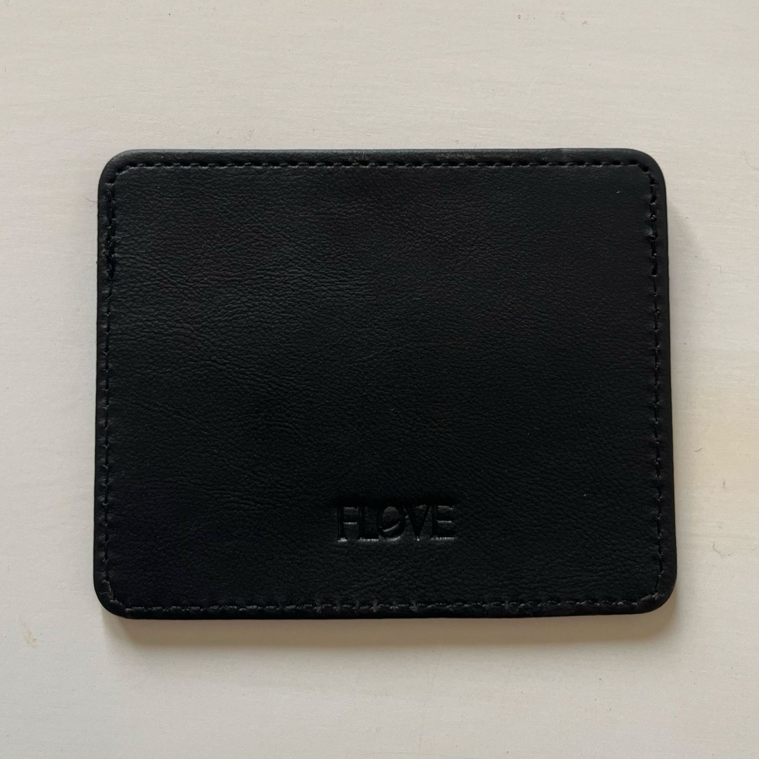The VAULTA Card holders (BLACK)