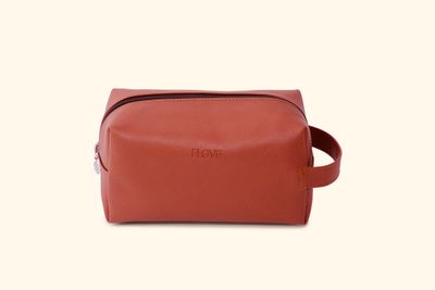 POUCHES