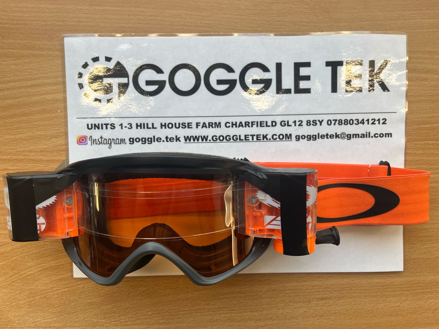 Second Hand Oakley 2.0 Oframe plus Goggletek 36mm roll off system (orange lens)