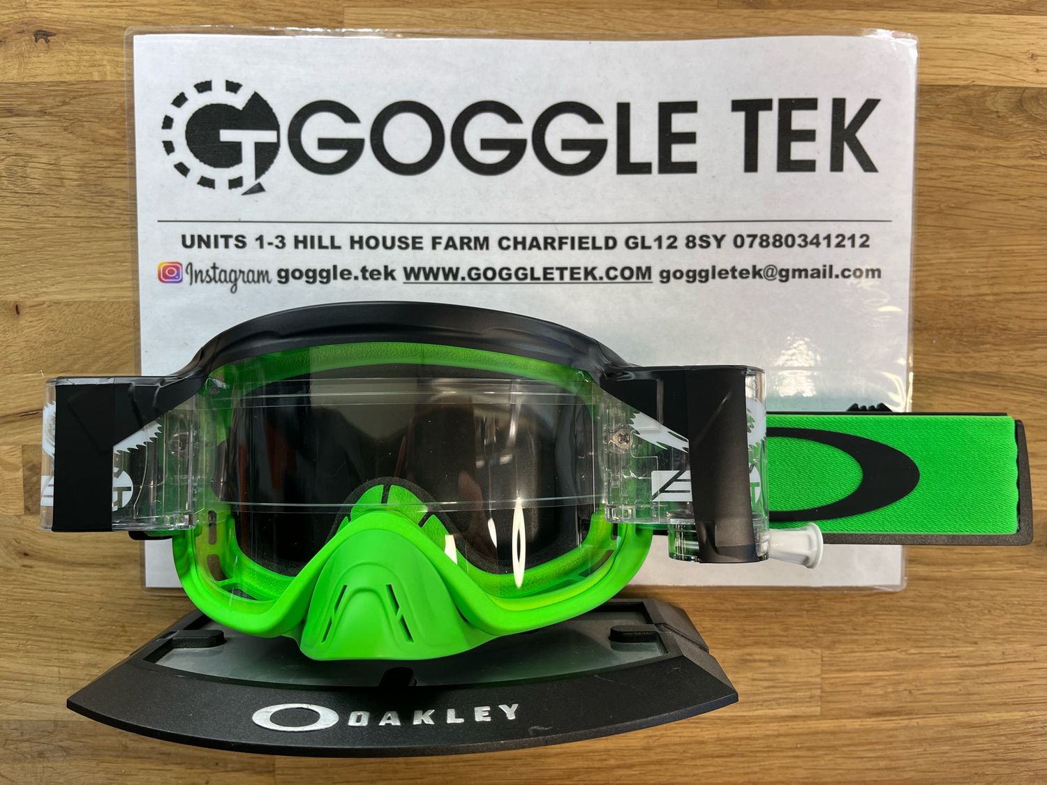 Green Oakley OFrame 2.0 PRO goggle plus Goggletek 36mm roll off system (clear lens)