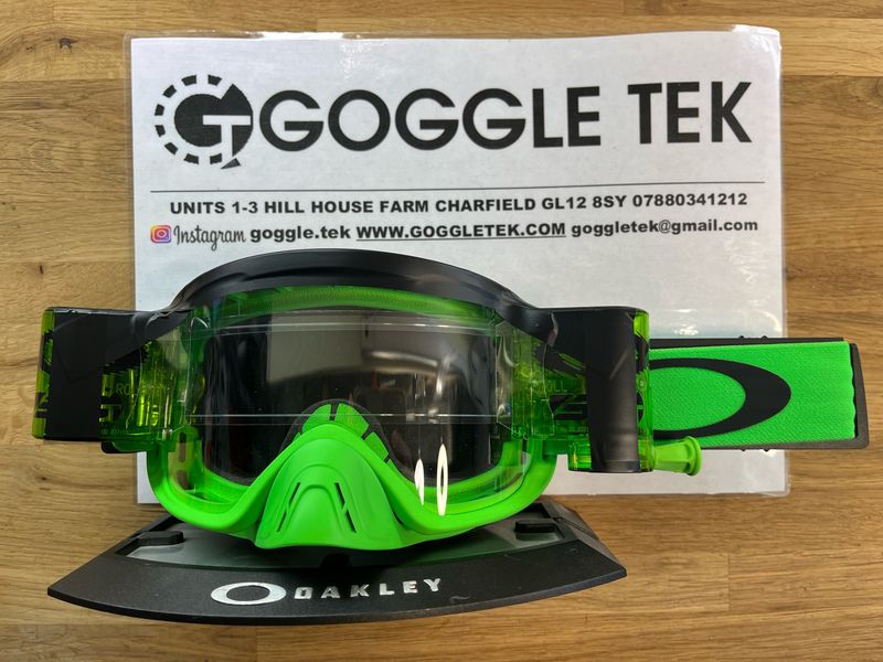 Green Oakley OFrame 2.0 PRO goggle plus Green Goggletek 36mm roll off system (clear lens)