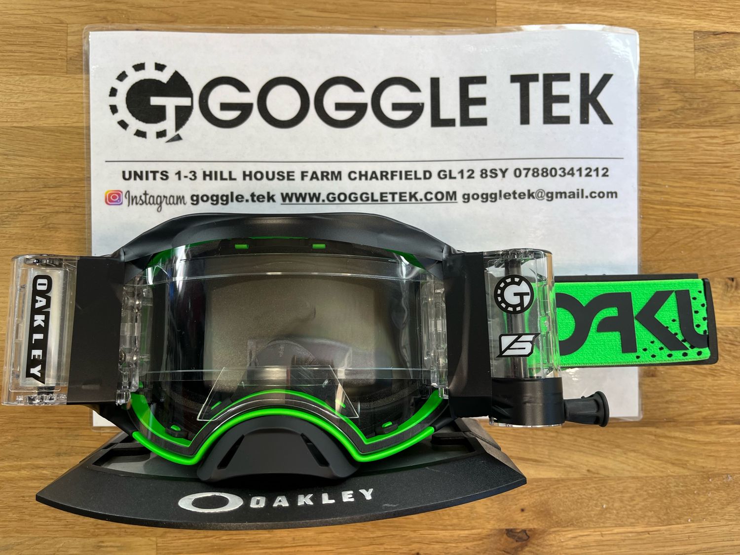 2024 Oakley Airbrake Moto Green Goggle plus Goggletek 48mm roll off system (clear lens)