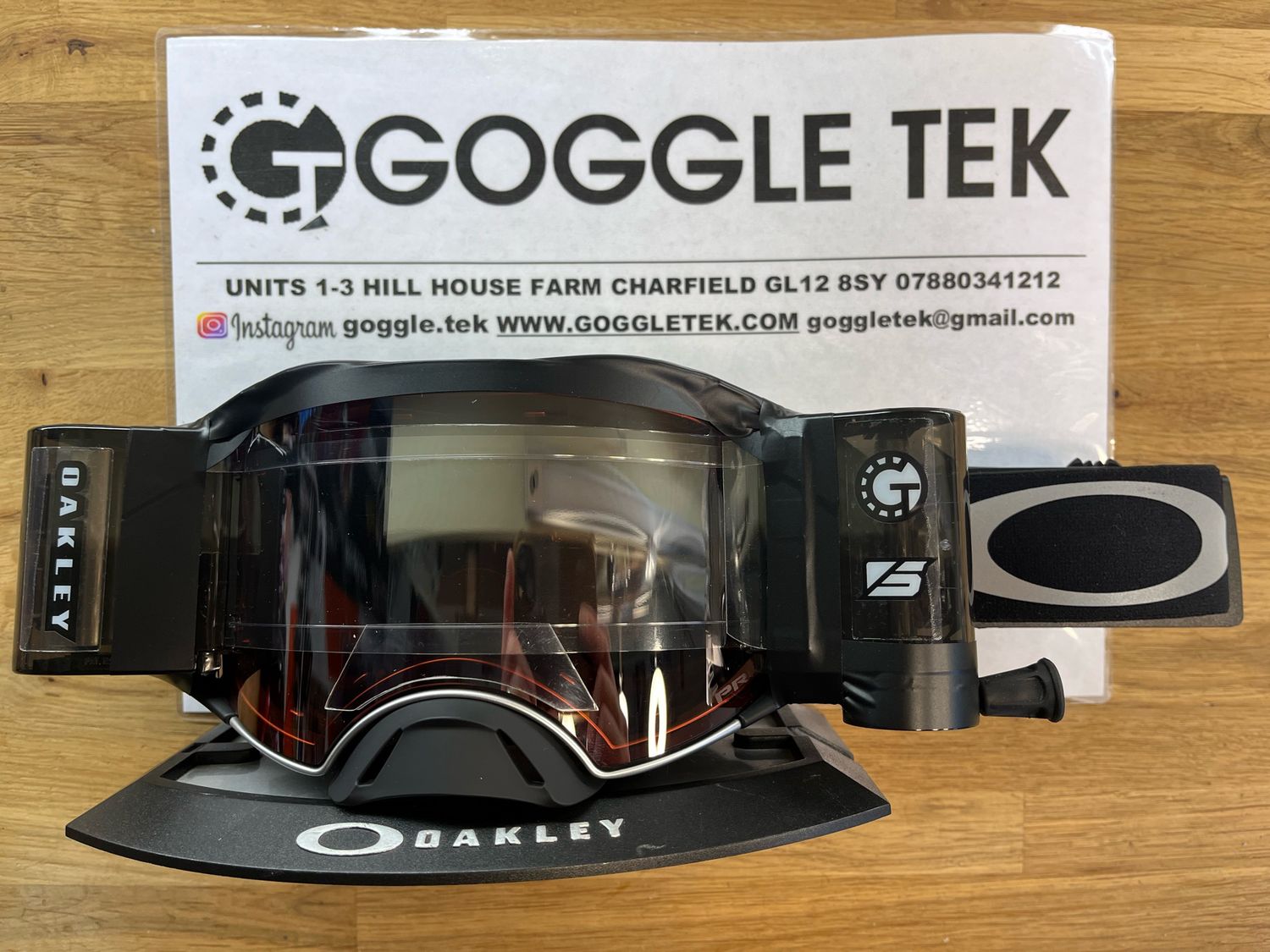 2024 Oakley Airbrake Gunmetal Goggle plus Goggletek 48mm roll off system (Prizm Black lens)
