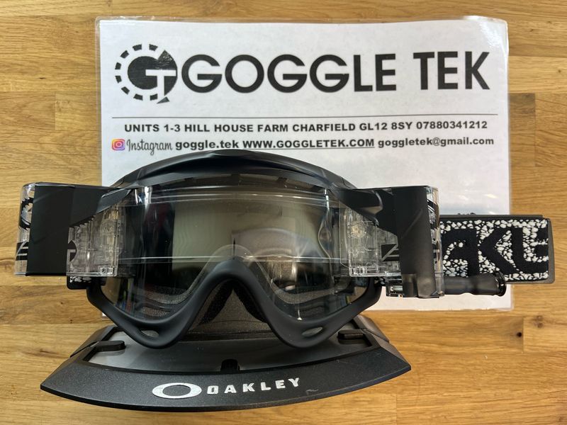 2024 Oakley OFrame Grey Crackle goggle plus Goggletek 36mm roll-off system (Clear lens)