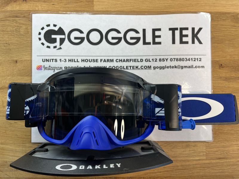 Blue Oakley OFrame 2.0 PRO goggle plus Blue Goggletek 36mm roll off system (smoke lens)