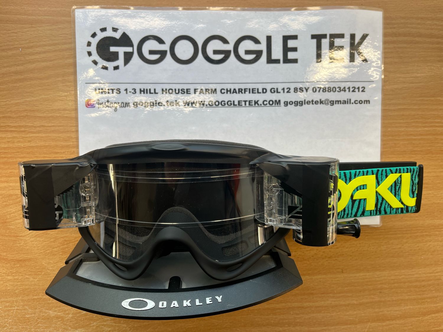 2025 Oakley Celeste Bengal OFrame goggle plus Goggletek 36mm roll-off system (Clear lens)