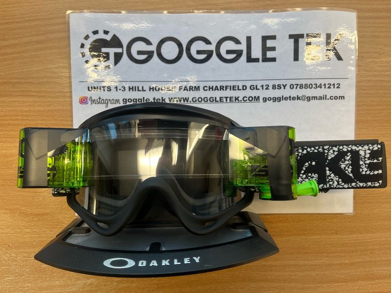 2024 Oakley OFrame Grey Crackle goggle plus Green Goggletek 36mm roll-off system (Clear lens)