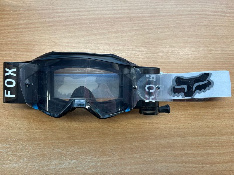 Second Hand Ex GP prepped Fox Vue goggle plus Goggletek 48mm roll off system with 7 laminated tear offs (clear lens)