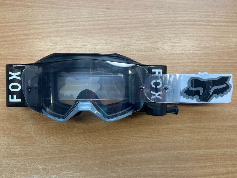 Second Hand Ex GP prepped Fox Vue goggle plus Goggletek 48mm roll off system with 7 laminated tear offs (clear lens)