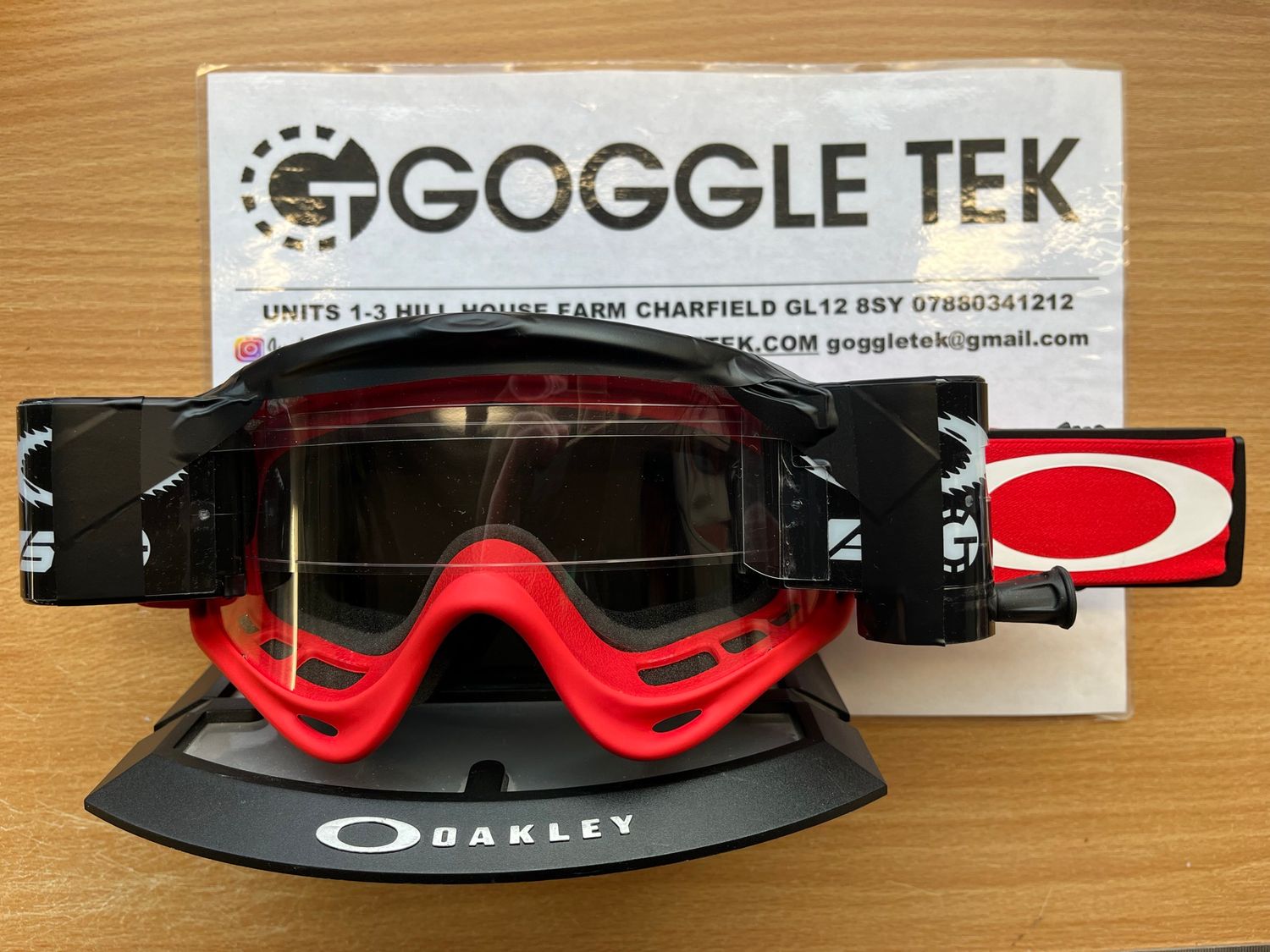 2024 Moto Red Oakley OFrame goggle plus Black Goggletek 36mm roll-off system (Clear lens)