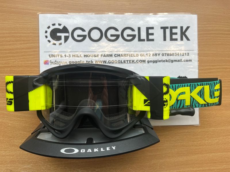2025 Oakley Celeste Bengal OFrame goggle plus Flo Yellow Long Pull Goggletek 36mm roll-off system (clear lens)