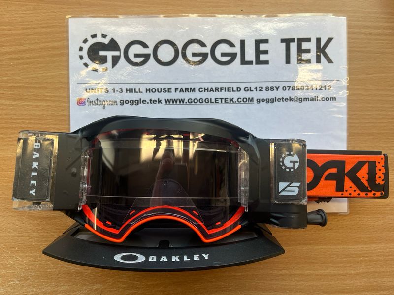 Second Hand Oakley Airbrake Goggle plus Goggletek 48mm roll off system (Prizm Low Light lens)
