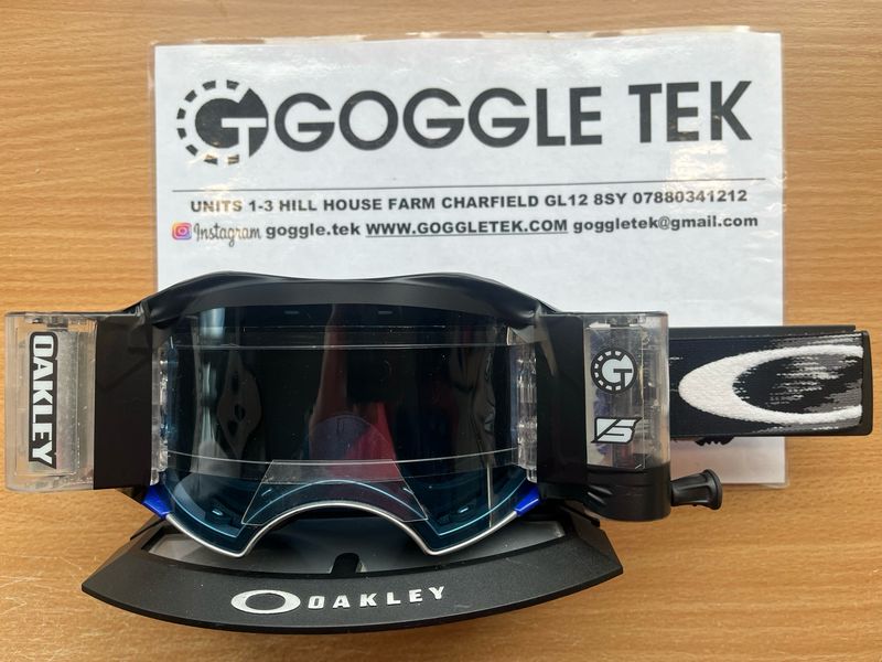 Second Hand Oakley Airbrake Goggle plus Goggletek 48mm roll off system (blue lens)