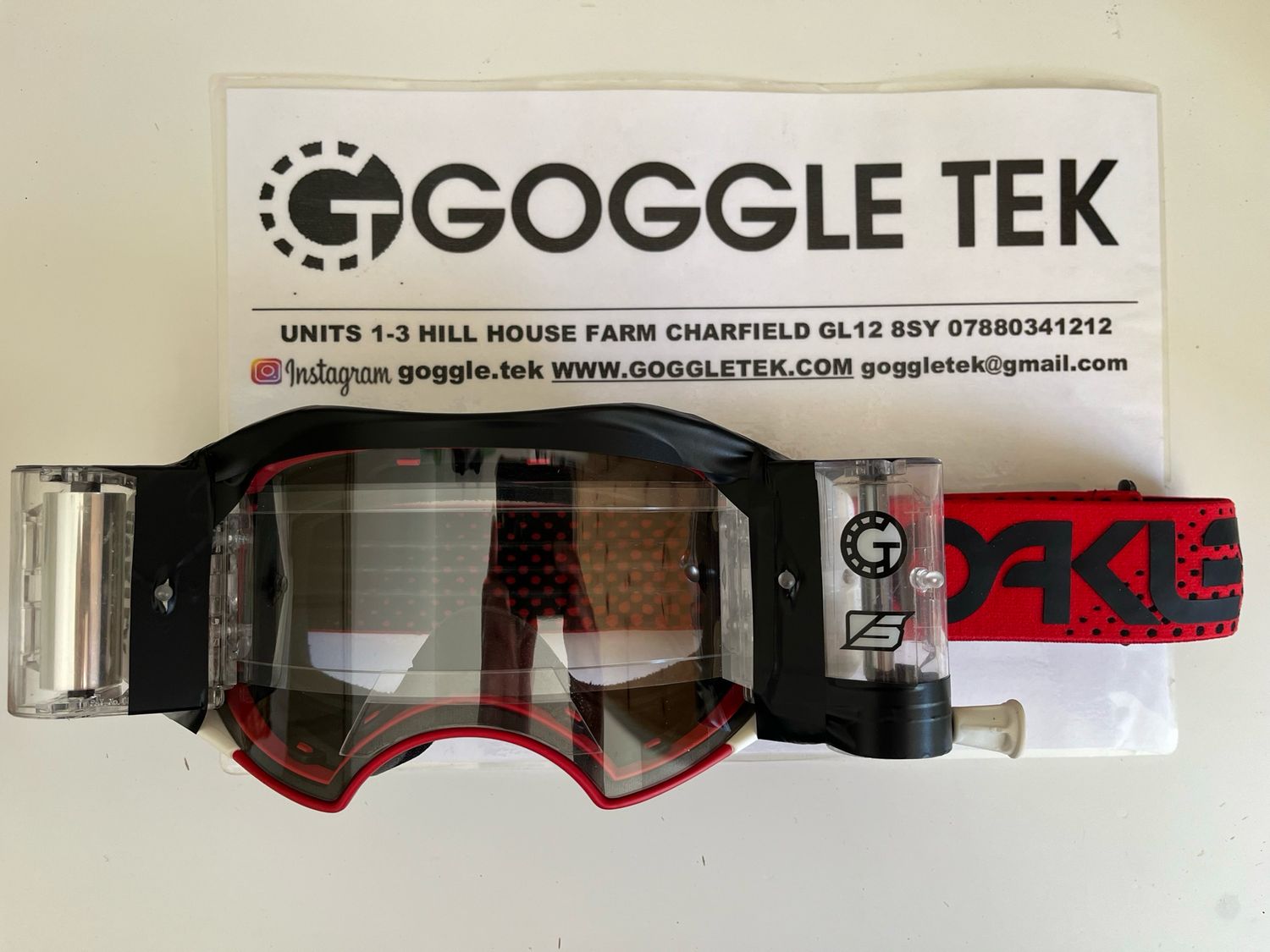 Second Hand Oakley Airbrake Goggle plus Goggletek 48mm roll off system (new Clear  lens)