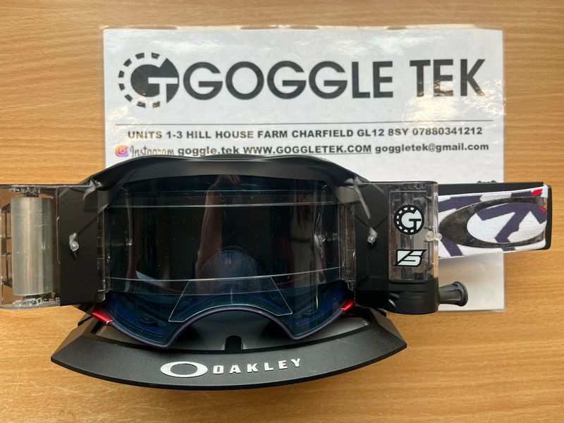 Second Hand Oakley Airbrake Troy Lee Designs Goggle plus Goggletek 48mm roll off system (blue lens)