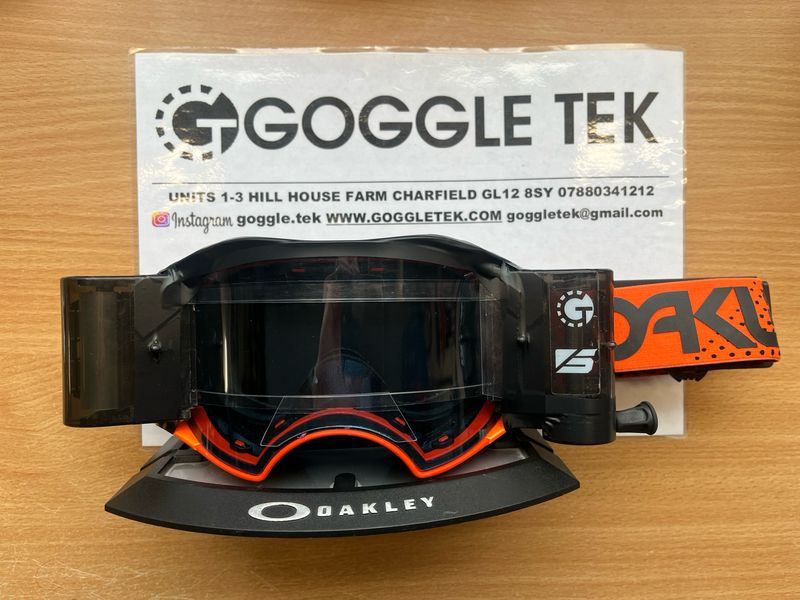 Second Hand Oakley Airbrake Goggle plus Goggletek 48mm roll off system (new blue lens)
