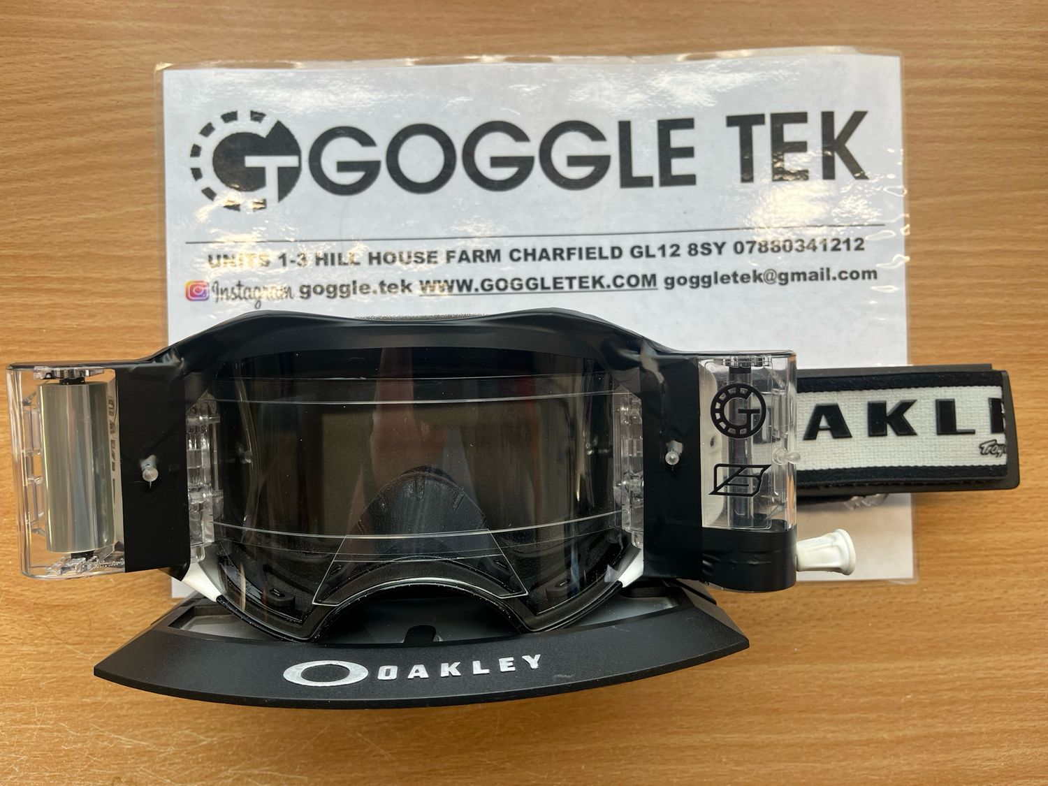 Second Hand Oakley Airbrake Troy Lee Designs Goggle plus New Goggletek 48mm roll off system (clear lens)