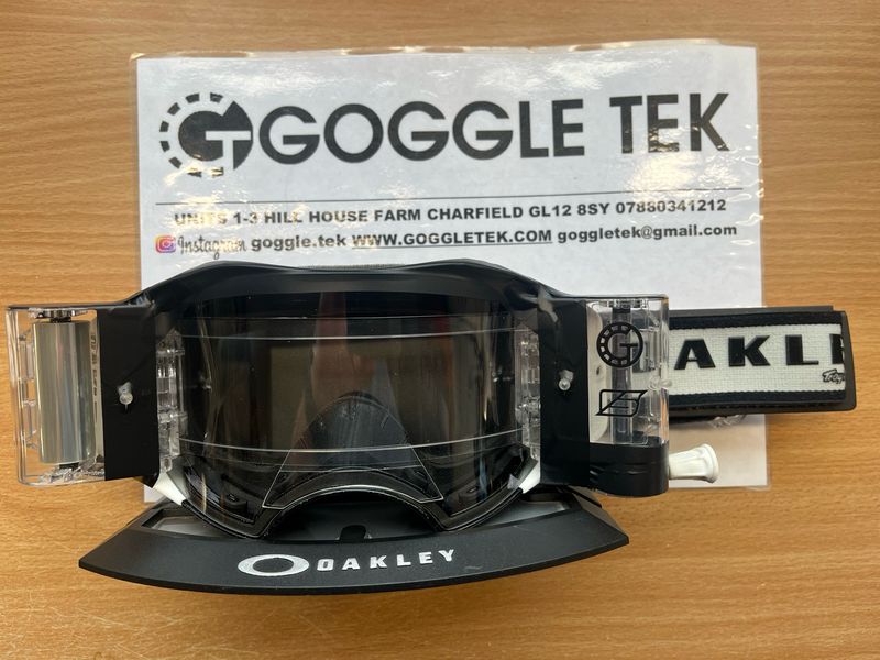 Second Hand Oakley Airbrake Troy Lee Designs Goggle plus New Goggletek 48mm roll off system (clear lens)