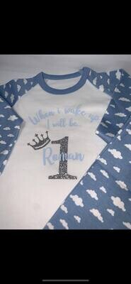 Plain one name shorts set