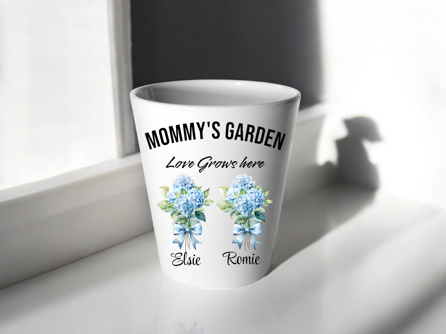 Personalised Blue Floral Pot Design: Mommy’s Garden (Add Any Name)