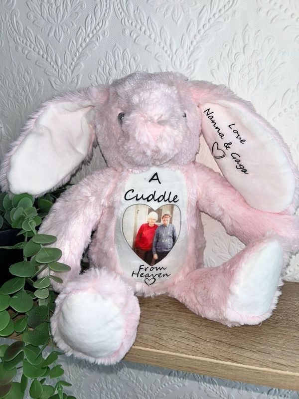 Memorial pink Rabbit.