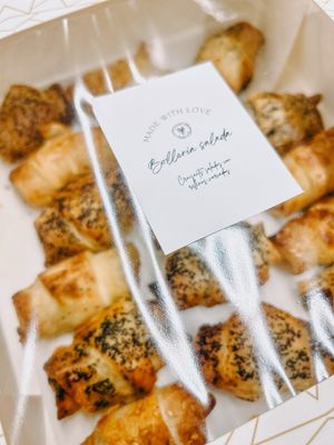 Caja 18 mini croissants salados