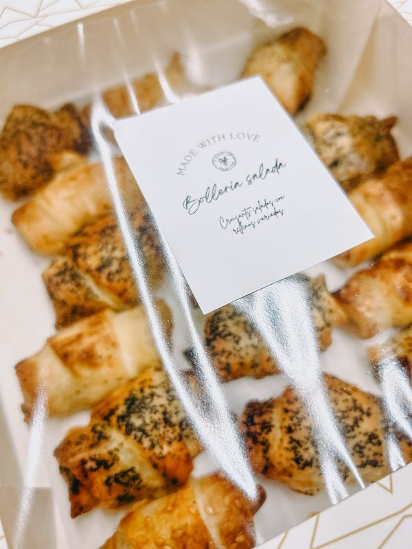 Caja 18 mini croissants salados
