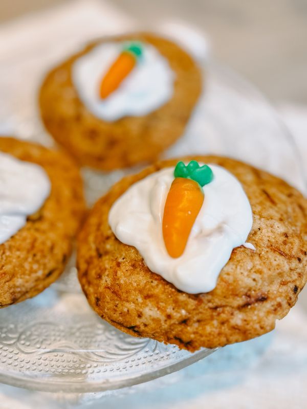 Crumbl Cookie Carrot Cake 🥕