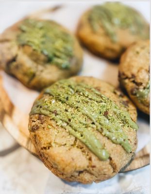Crumbl Cookie chocolate y pistacho
