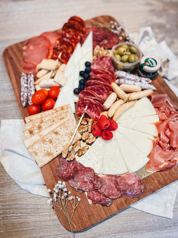 Charcuterie Box