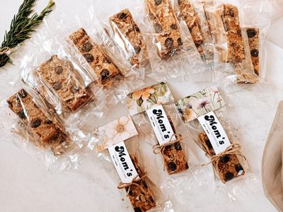 Mom&#39;s Homemade Caramel Delight Bar