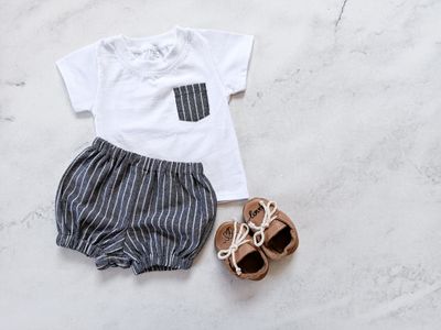 Bloomer &amp; T-Shirt 2-Piece Set (Grey &amp; White Stripes)