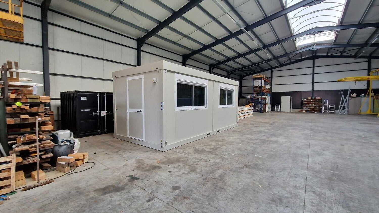 Bureau Iso Plus 6 x 3m avec 2 fenêtres - RESTE 1