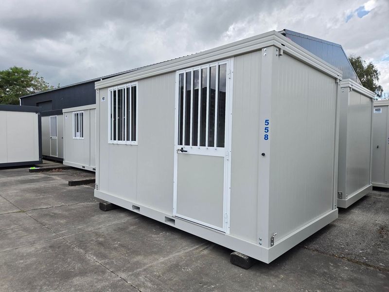 Bungalow de chantier 4.09 x 2.42m