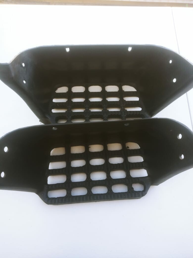 ESTRIBO DAIHATSU (PORTAPIES) IZQUIERDO 51772-95406