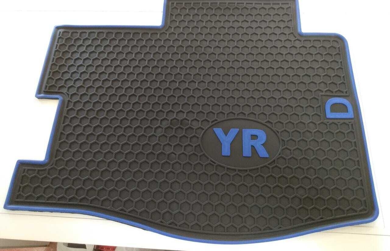 ALFOMBRA LATEX DAIHATSU ORILLA AZUL 5588