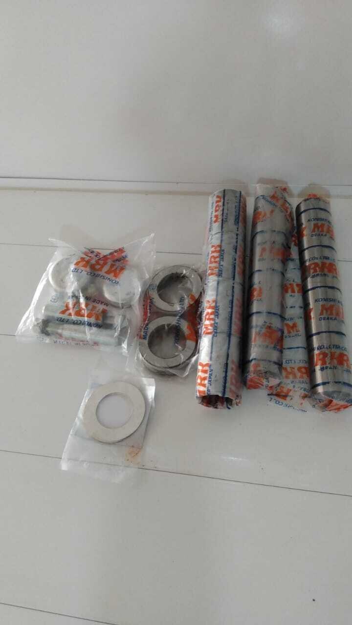 JUEGO PERNO Y CASQUILLO ISUZU NPR KP 233 MRK   
5-87831-608-0